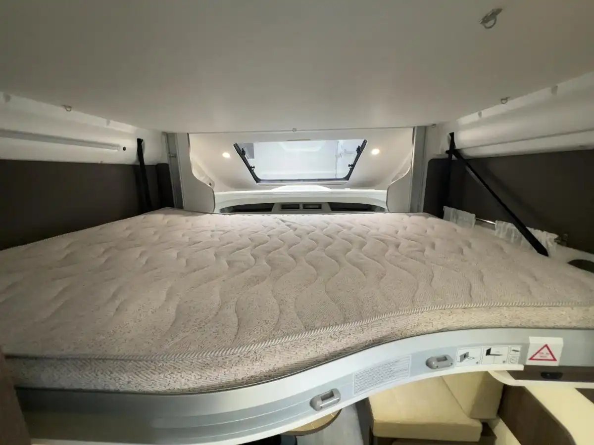 BENIMAR Tessoro 483 Northautokapp - Ansicht 10
